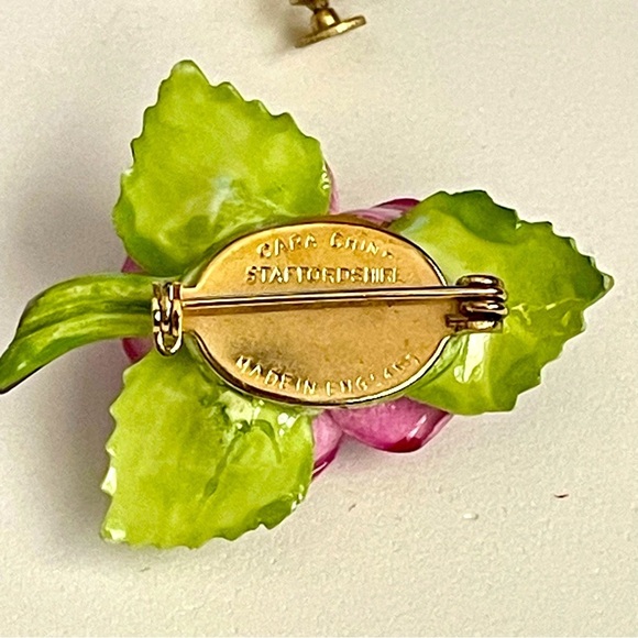 Vintage Cara Ceramic Floral Pink and Green Jewelry Set - Picture 2 of 10